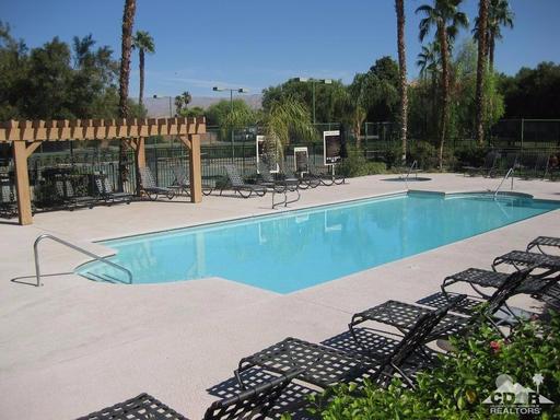 Long Term - 1 Bed 1 Bath in Gated Bermuda Dunes Community
