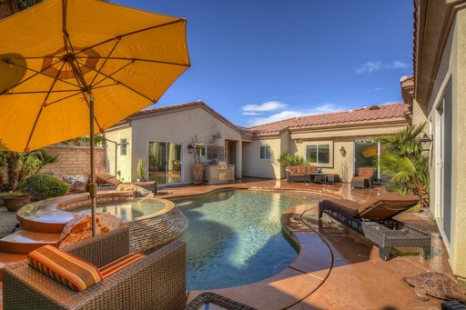 Seasonal - Spectacular 4 Bedroom Pool Home in Palm Desert – photo 1
