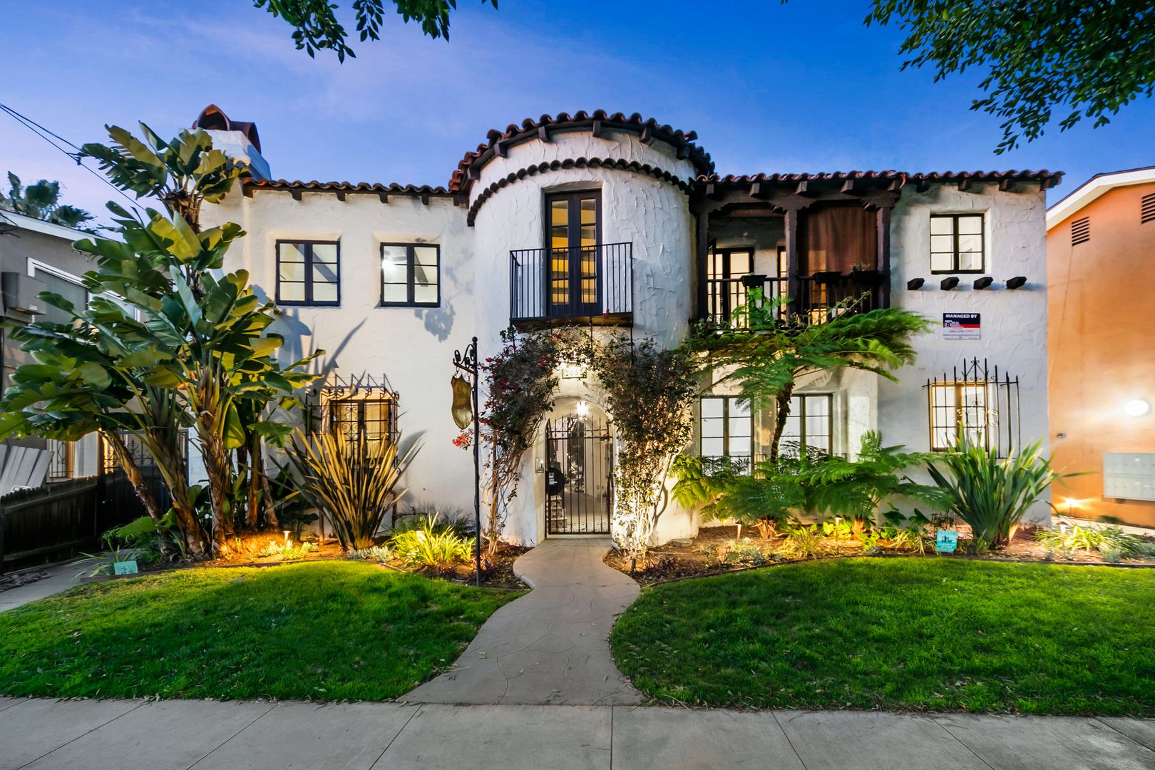 Long Beach Apartment: 2055 E. 3rd St