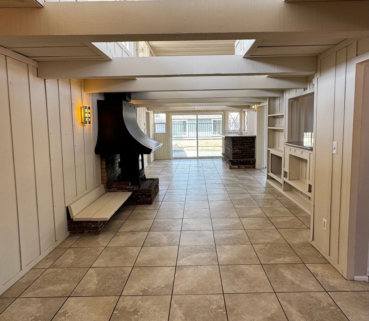 Long Beach Apartment: 4313-4329 E. Ocean Blvd.