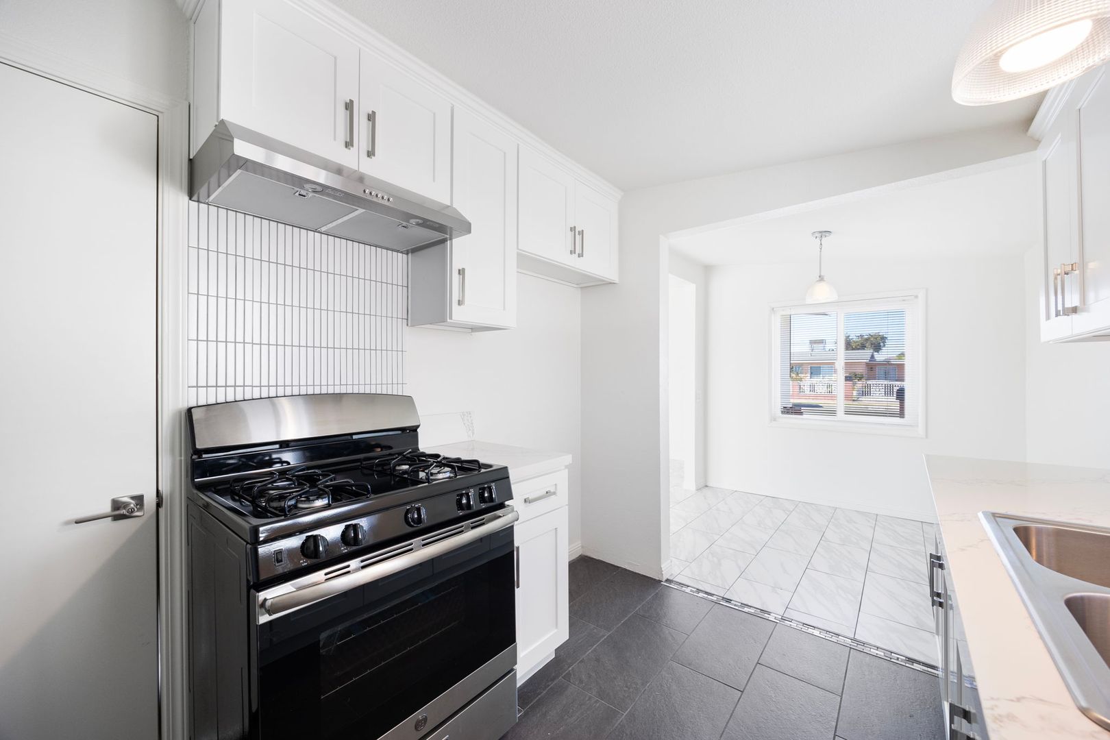 Norwalk Multiplex: 15526 & 15528 Cameo Ave