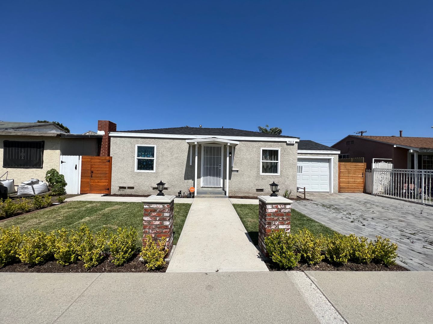 Compton Apartment: 14612 S. Bahama Ave