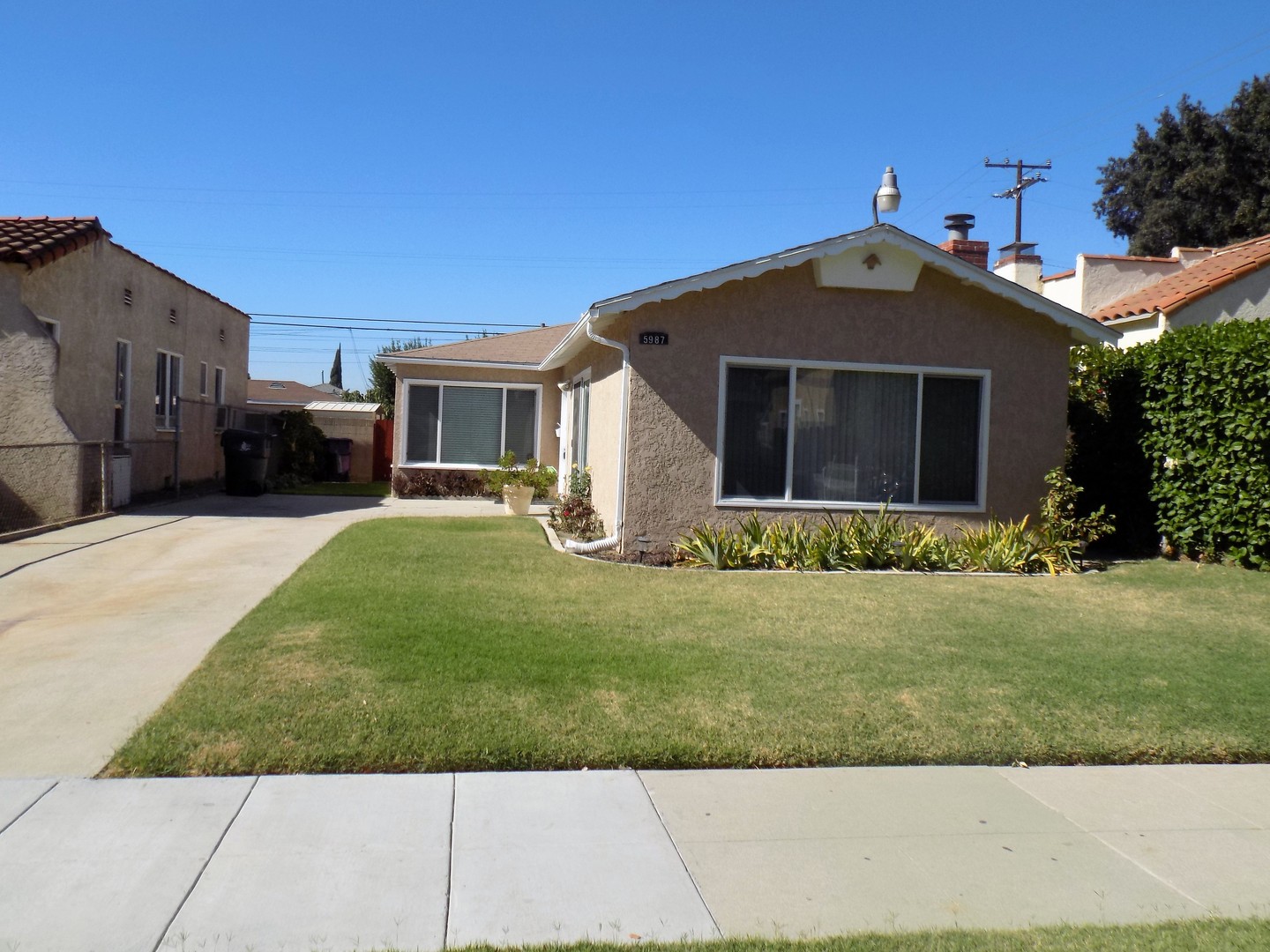 Long Beach House: 5987 Myrtle Ave.