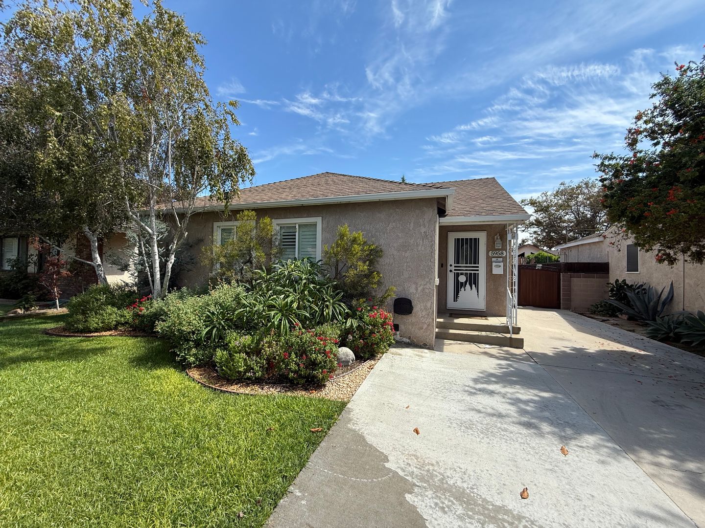 Lakewood Apartment: 5958 Pearce Avenue