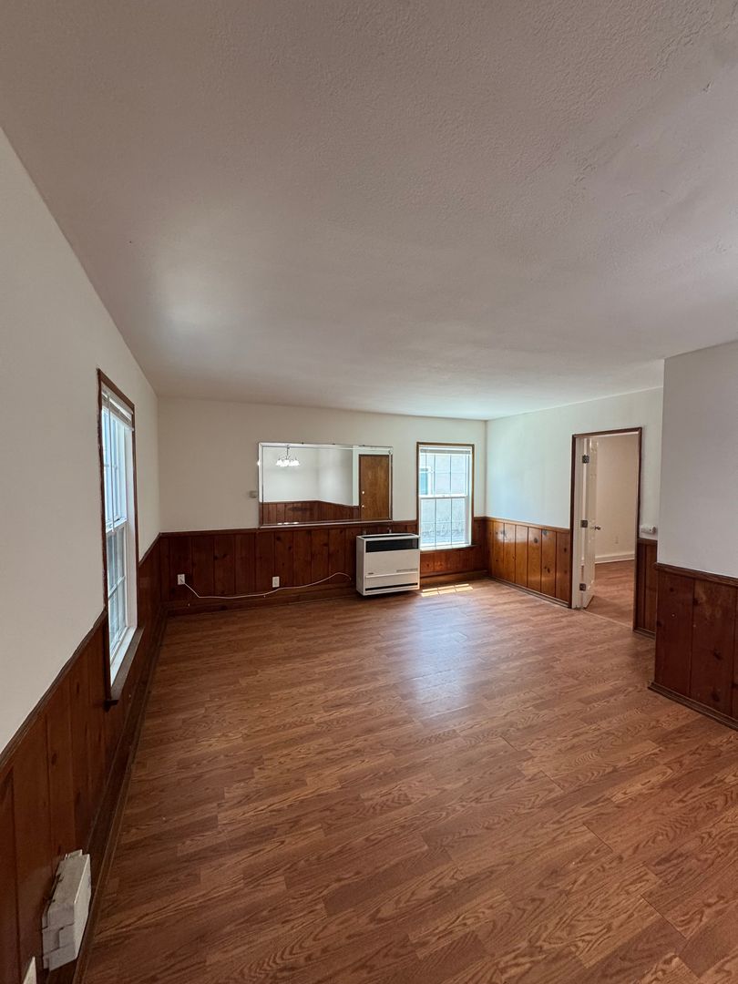 Signal Hill Apartment: 2636 E Wall St