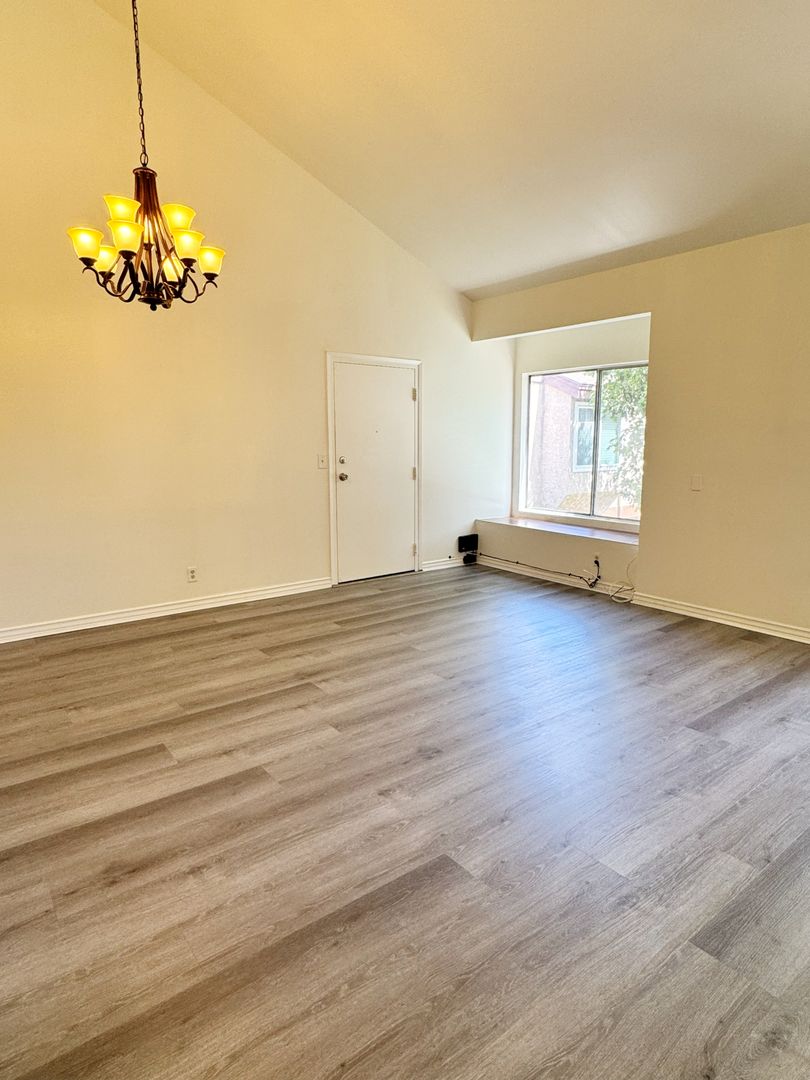 Hawaiian Gardens Condo: 12050 226th St