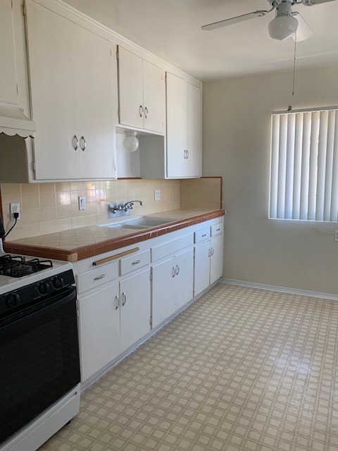 El Cajon House: 1135 E. Lexington Avenue