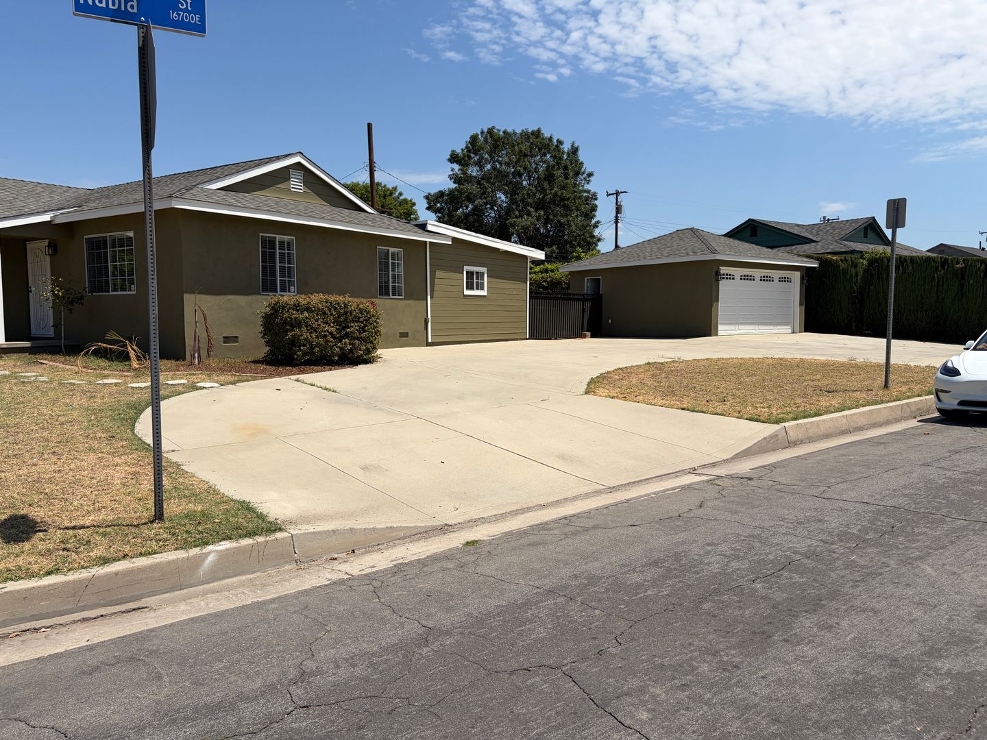 Covina House: 5002 N Aspan Ave