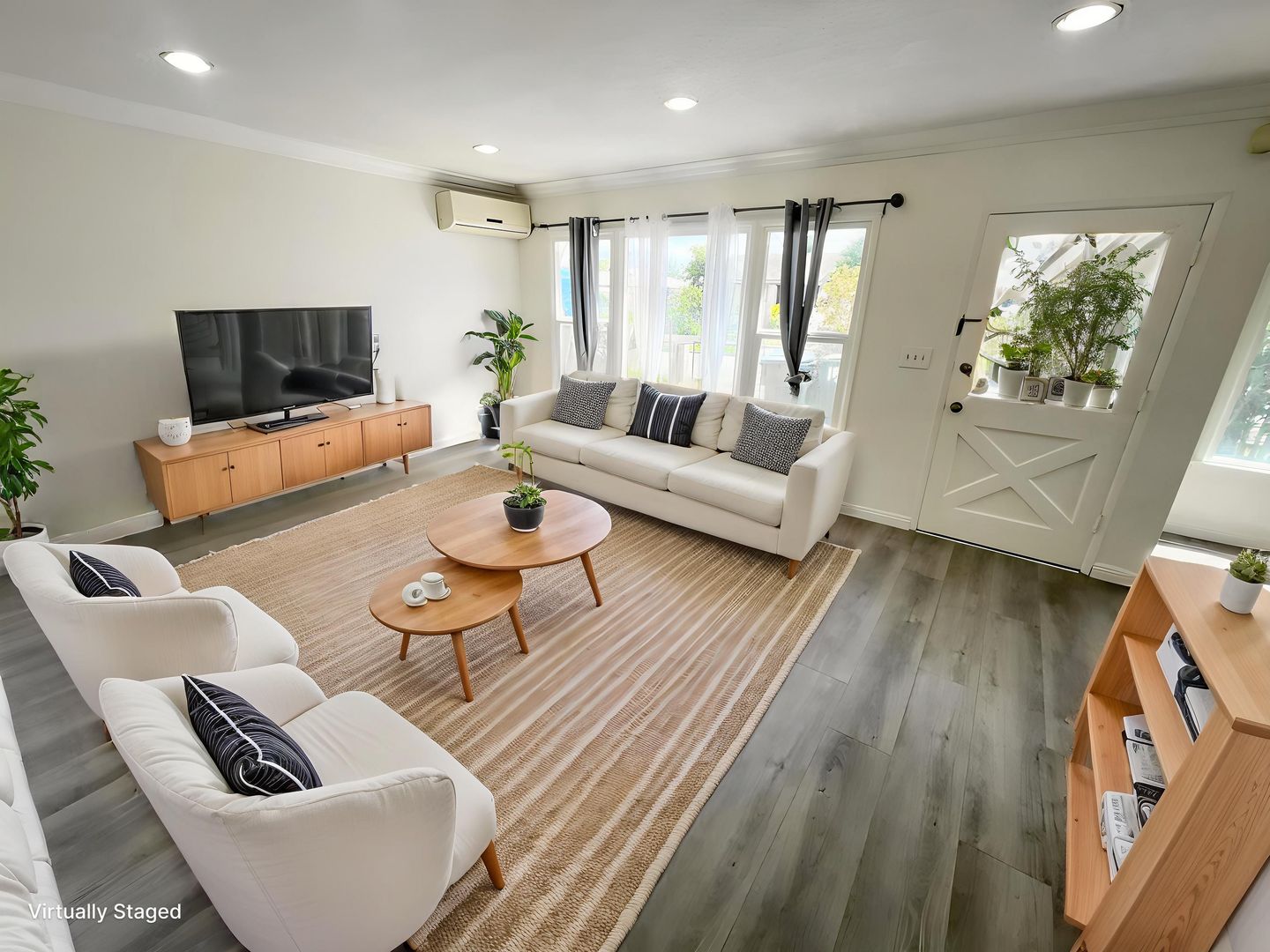 San Gabriel Apartment: 155 W Norwood Pl