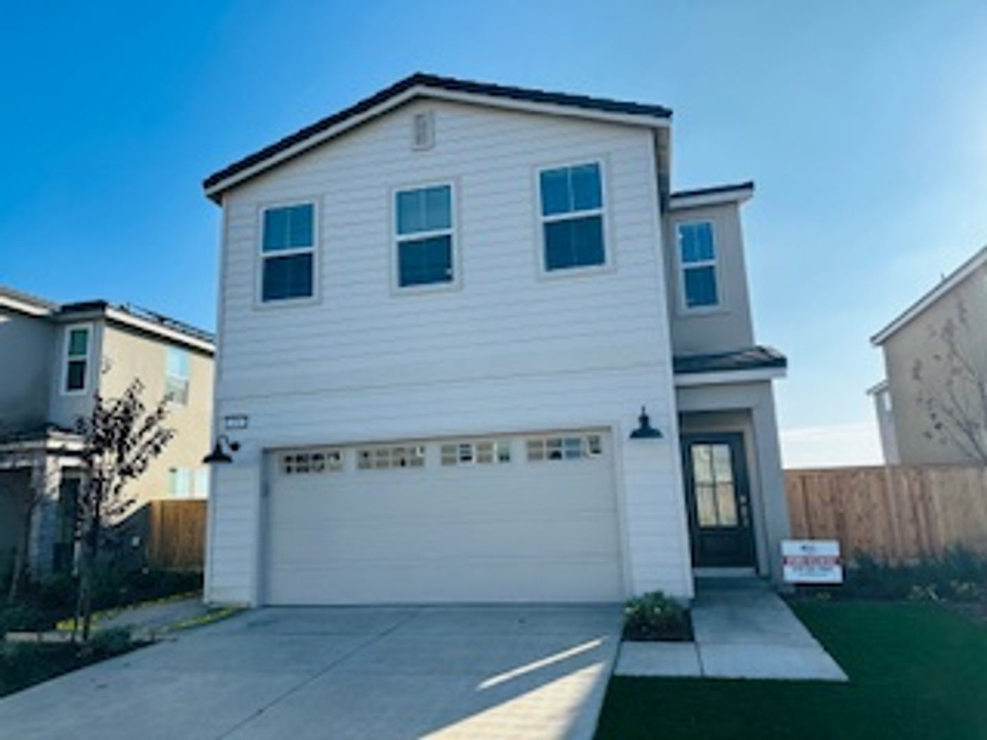 Clovis House: 896 Plum Tree Ave