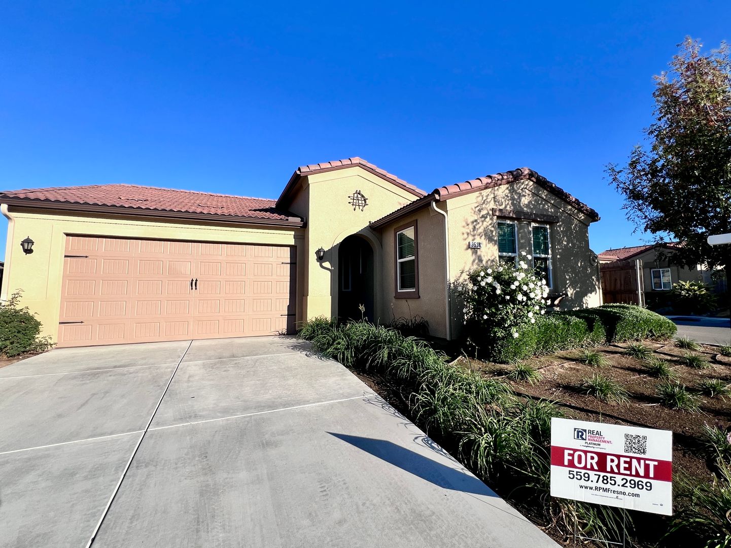 Fresno House: 3536 N. Hornet Ave.
