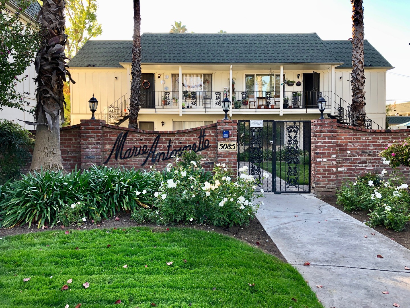 Fresno House: 5085 N. Wishon Ave. #16