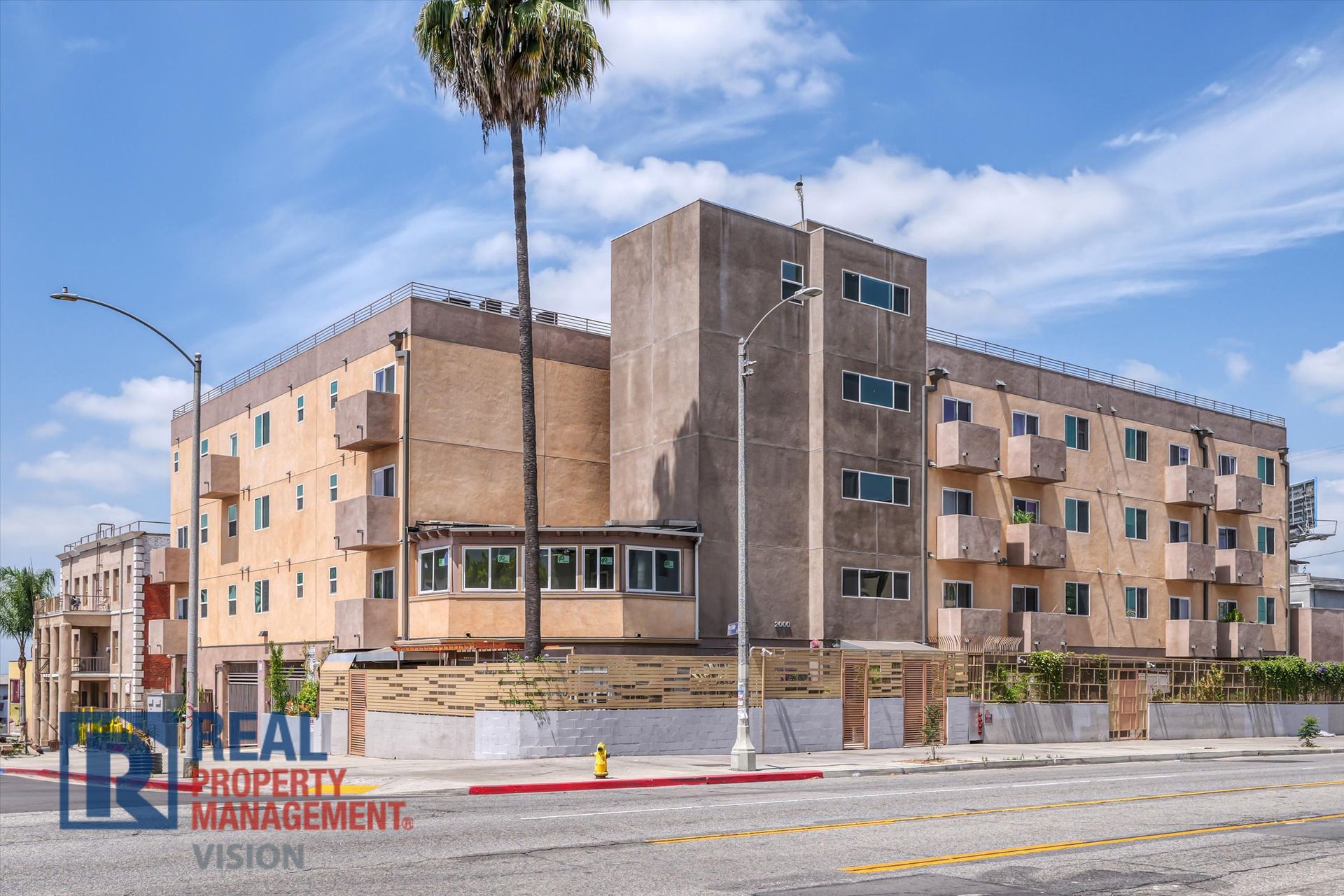 Los Angeles Apartment: 2000 W 3rd Street