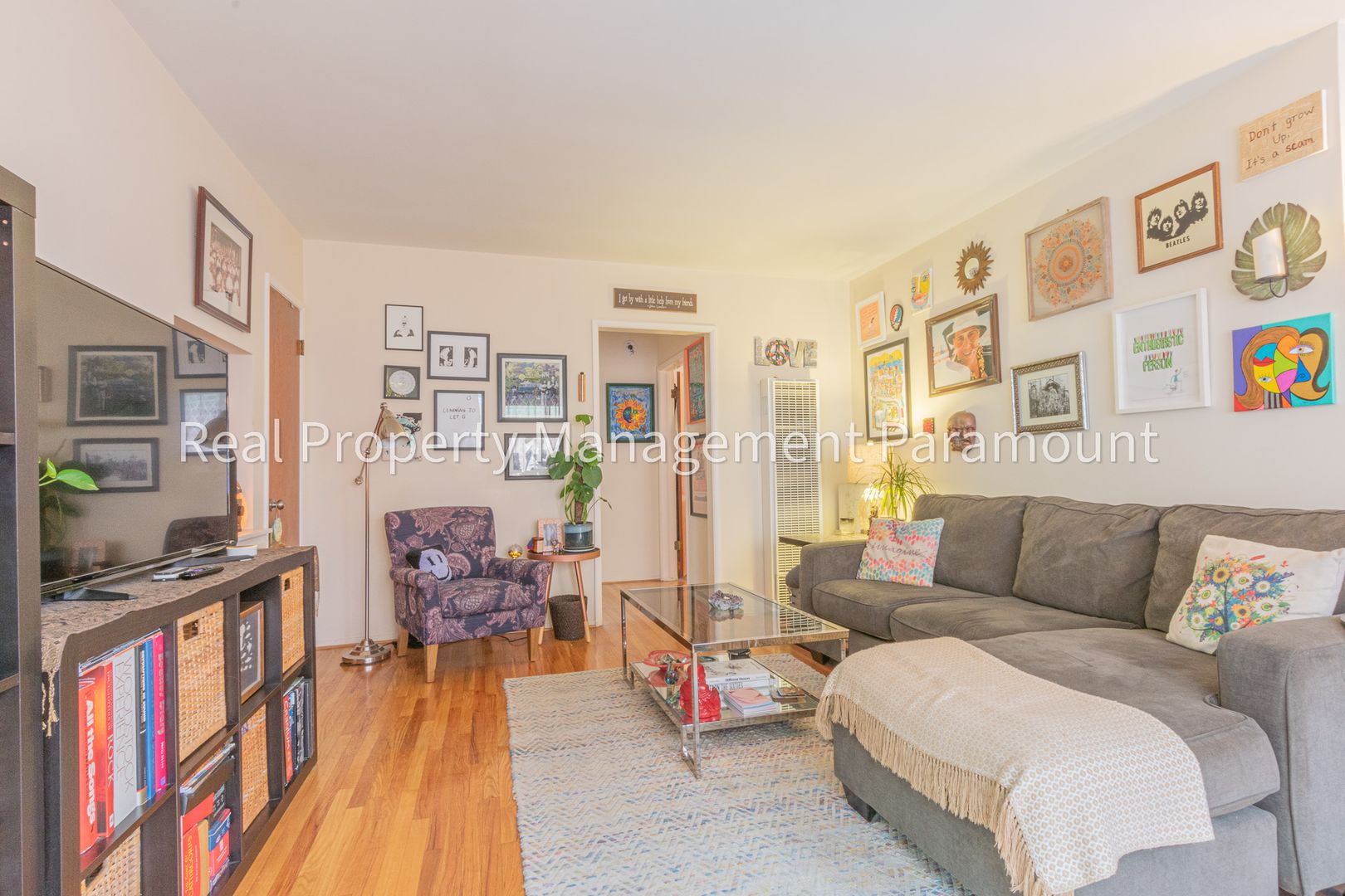Los Angeles Apartment: 8016 Blackburn Ave - Unit #2