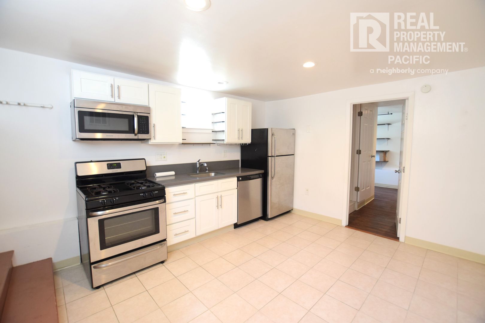 Oakland Apartment: 3513 Lincoln Avenue