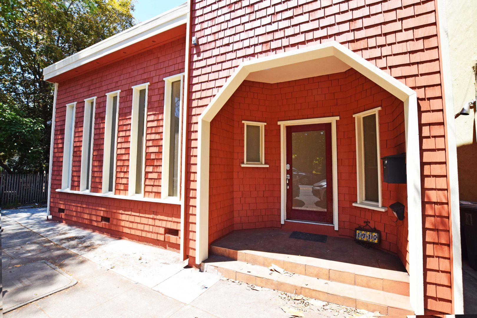 Berkeley Apartment: 1710 Martin Luther King Jr Way