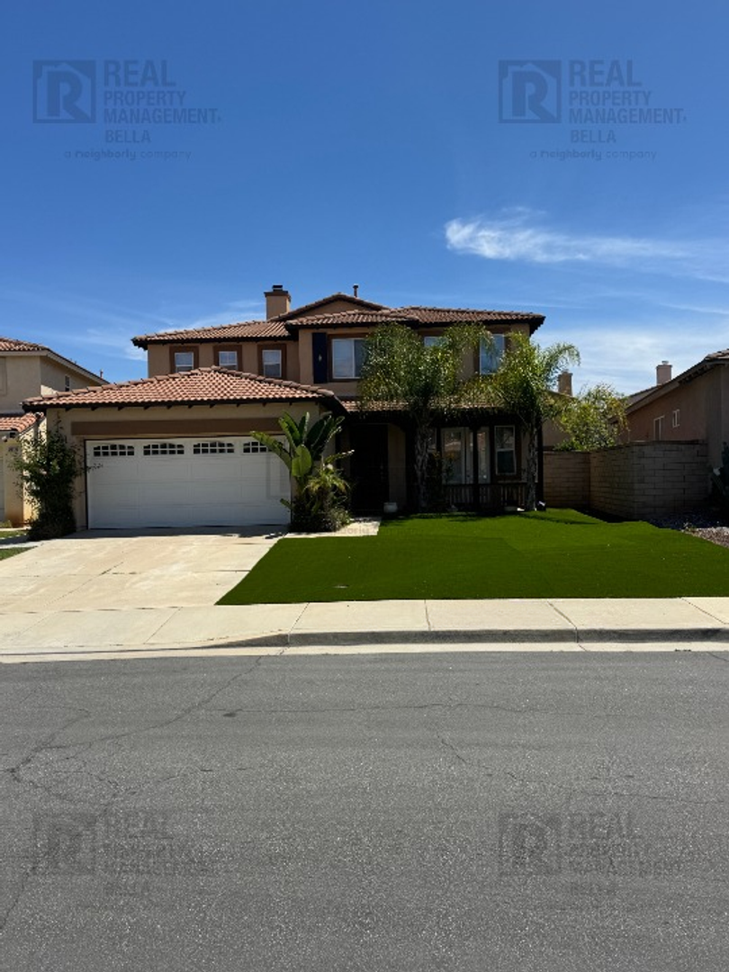 Winchester House: 34580 Sourwood Way