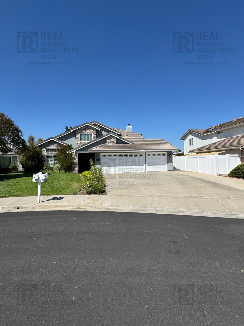 Temecula House: 30882 Kiowa River Ct