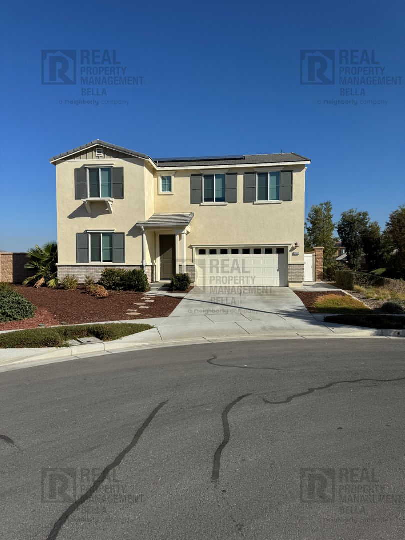 Menifee House: 31105 Bowery Ct