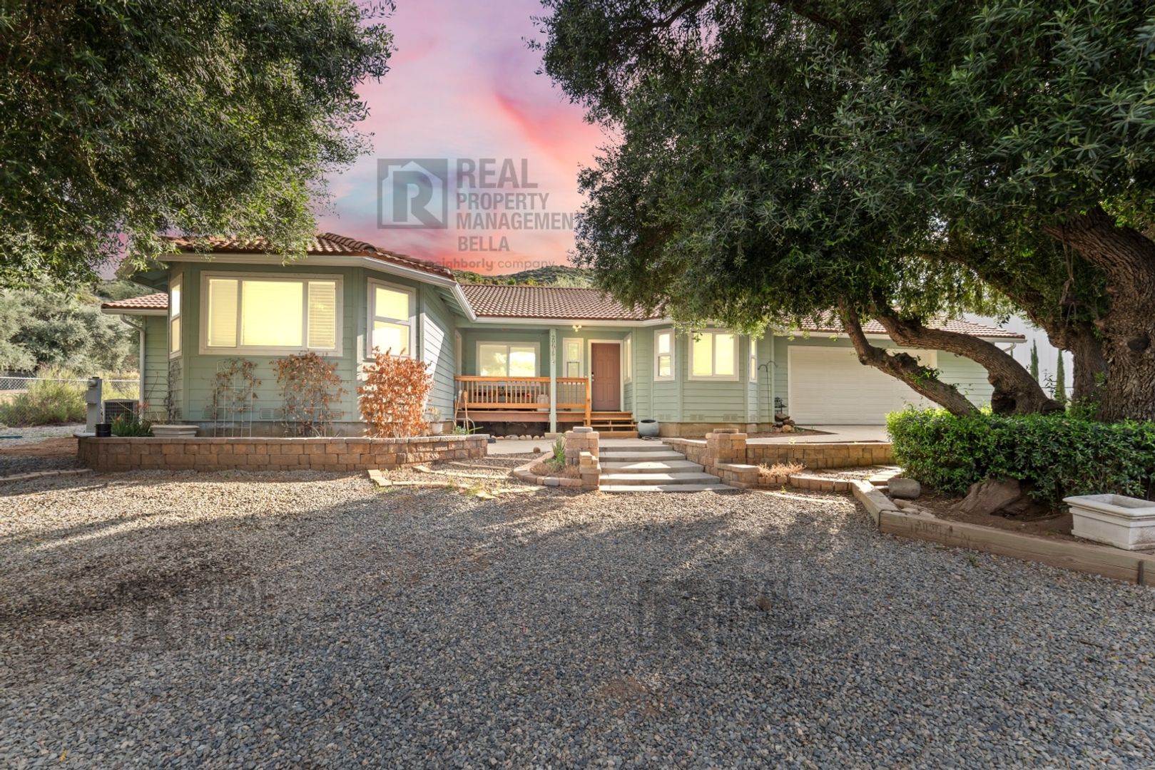 Wildomar House: 20815 Alameda Del Monte