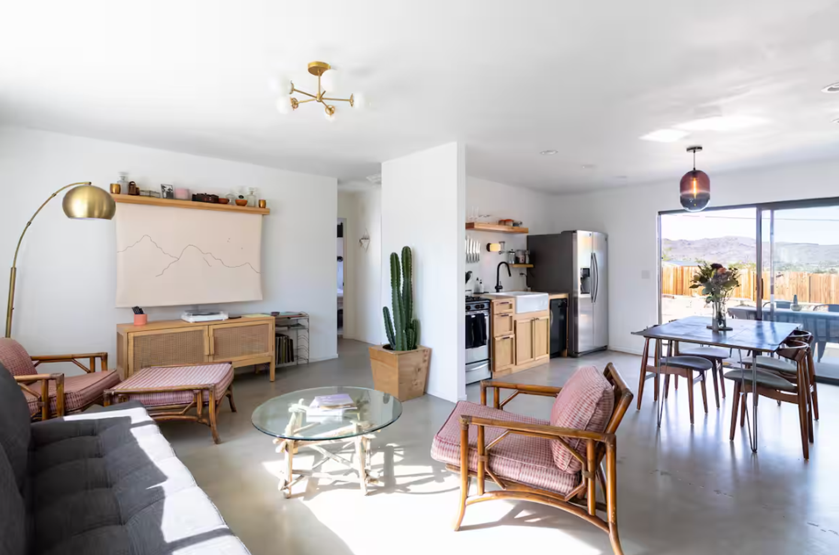 Joshua Tree House: 61814 Valley View Circle