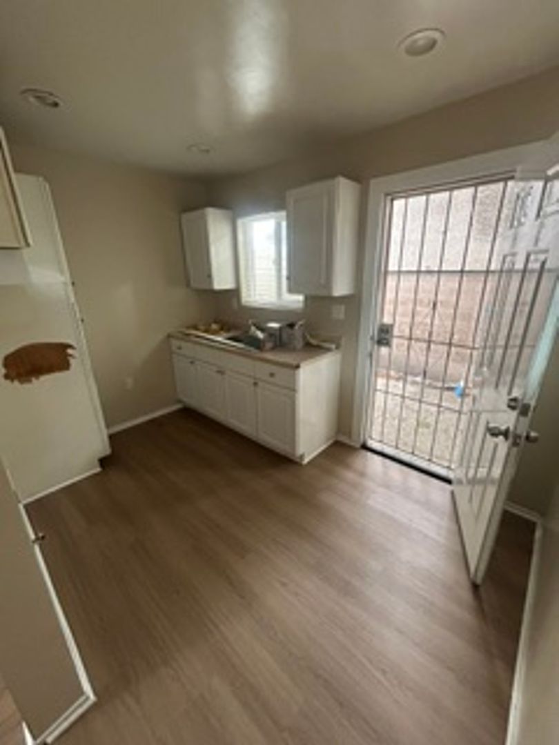 Buena Park Apartment: Whitaker St.