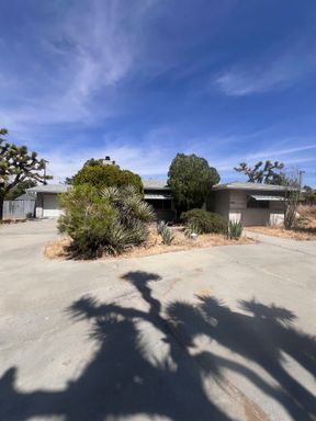 2 Bed 2 Bath Rental at 7401 Elata Ave, Yucca Valley, CA – photo 1