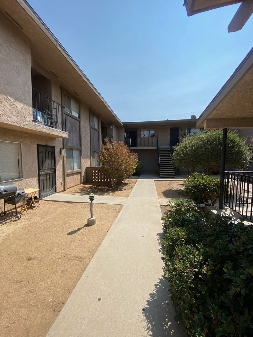 Yucca Valley House: 7393 Condalia #7