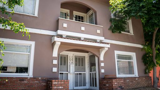 Rental On Prime East Broadway! – photo 1