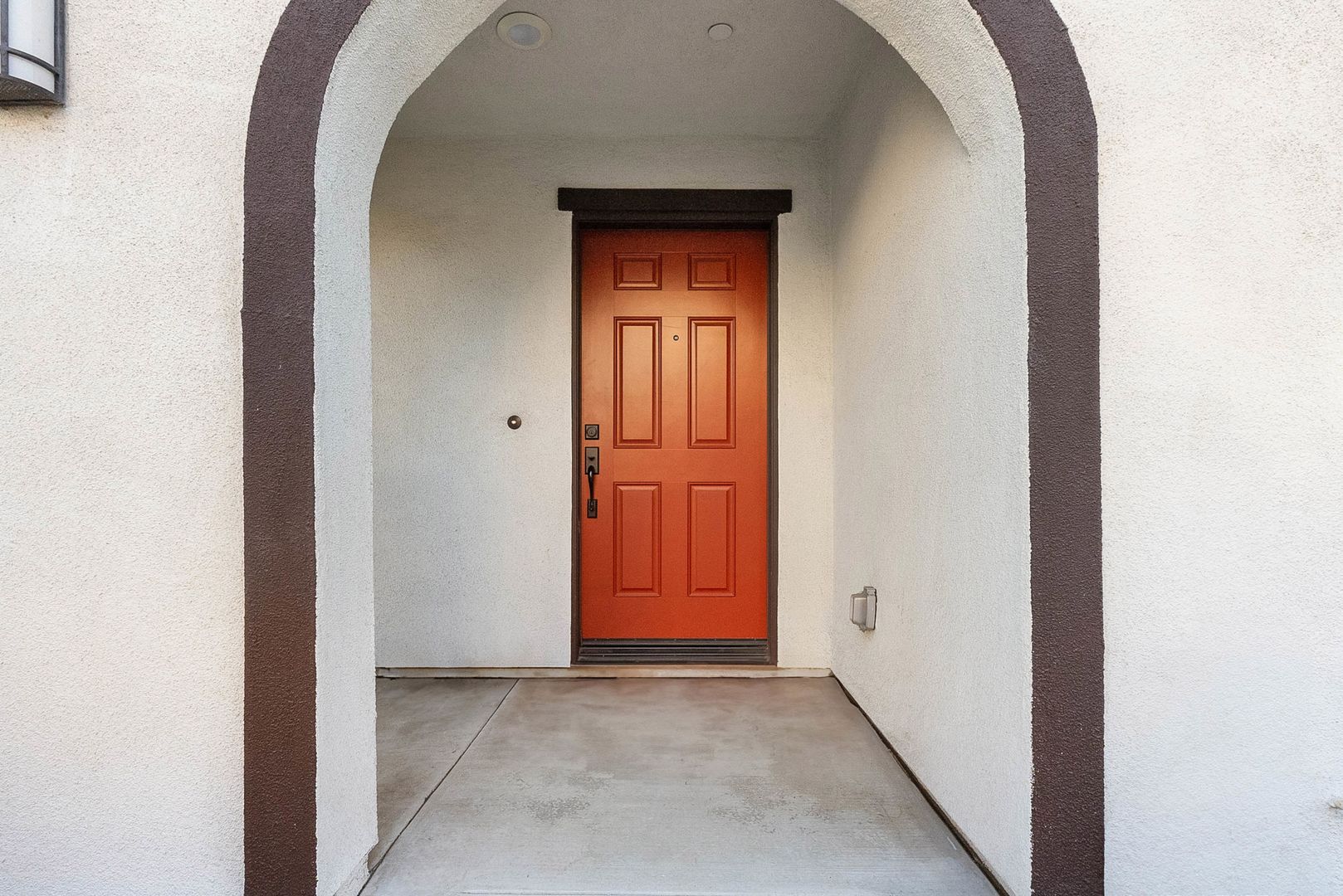 Inglewood House: 749 Daniel Freeman Circle