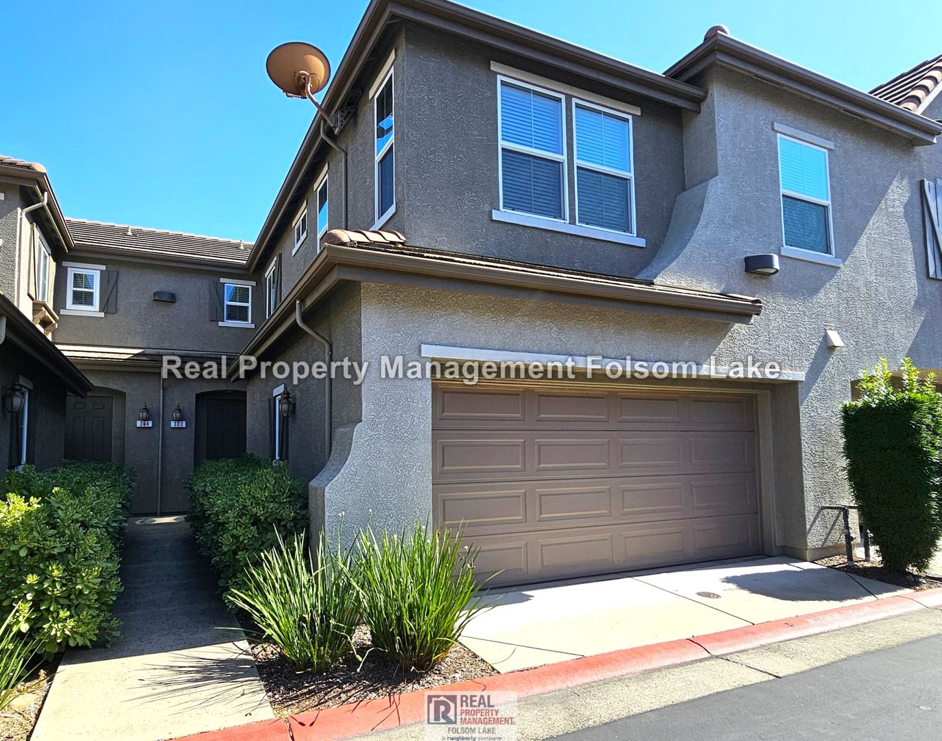 Folsom House: 303 Cezanne Ln
