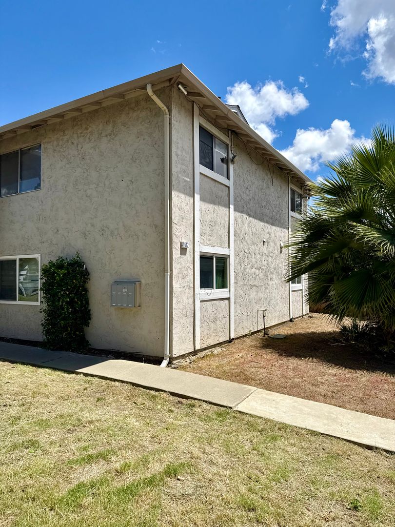Antioch Condo: 1608 Sycamore Drive Unit 3