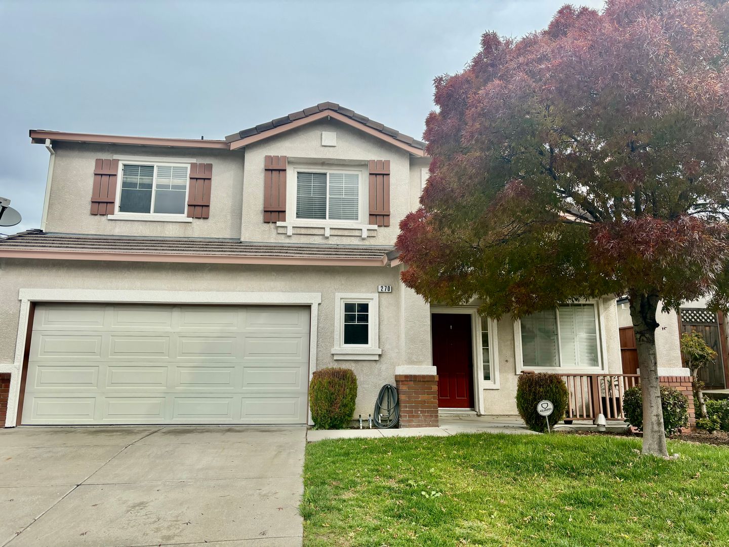 Pittsburg House: 270 Cloverbrook Ave