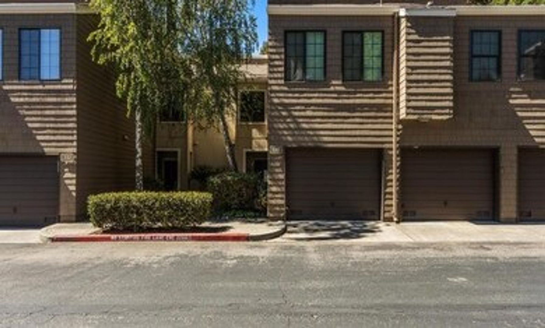 San Ramon Condo: 330 S Overlook Drive
