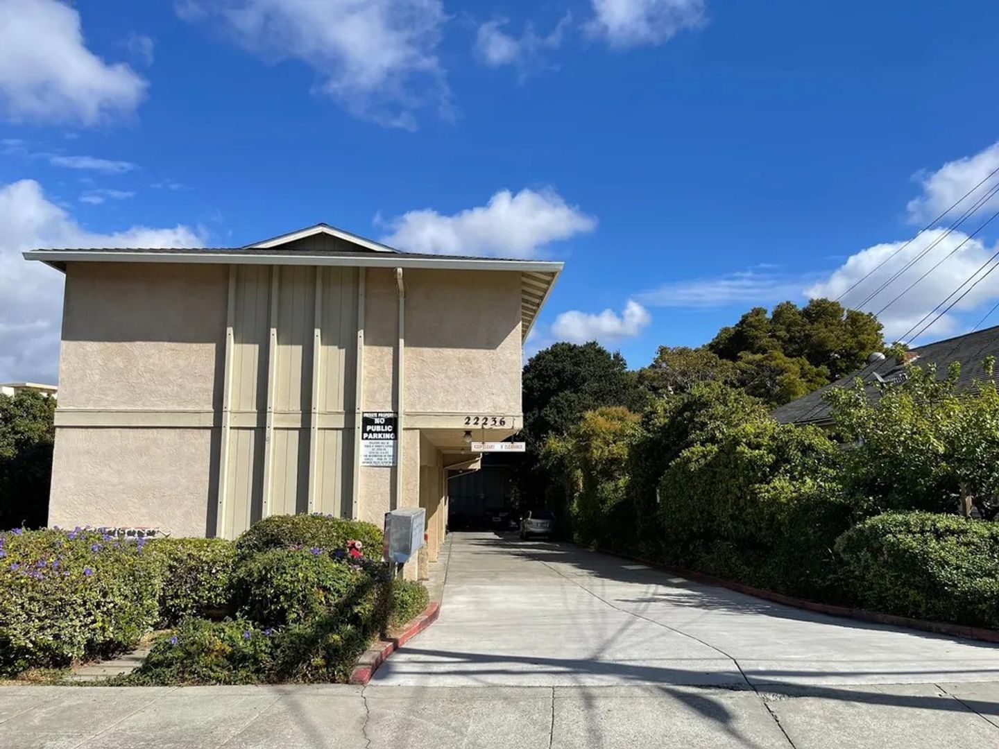 Hayward Condo: 22236 Main St F