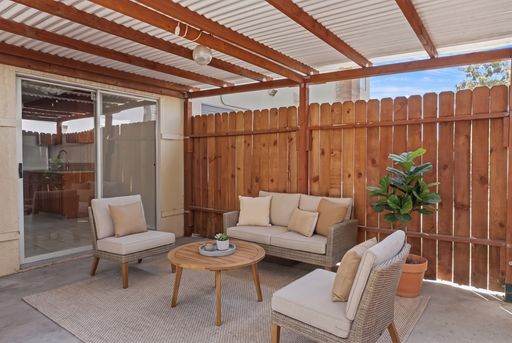 Spacious Two-Story Townhome Near UC Riverside – 2 Bed, 1.5 Bath with Large Private Patio! – photo 1