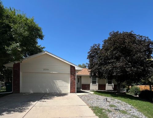 Newly Updated Ranch-Style Home on a Quiet Cul-de-Sac Available Now! – photo 1