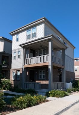 Modern 3-Bedroom Home with Mountain Views, Outdoor Space & 2-Car Garage – photo 1