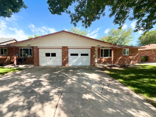 Spacious 2-bedroom, 1-bath duplex with Updated Kitchen • Great Location • Move-In Ready – photo 1