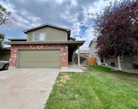 4-Bedroom Thornton Duplex with Backyard & 2-Car Garage – photo 1
