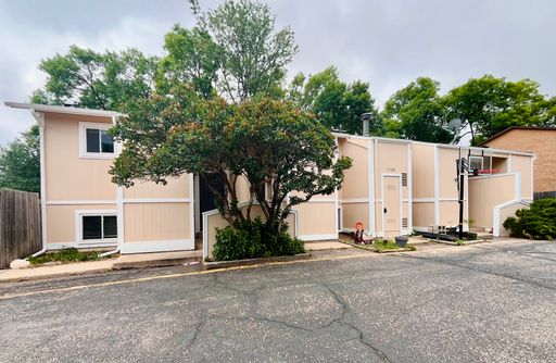 Beautifully Renovated Townhome with Private Fenced Yard in Desirable Stadium Heights – photo 1