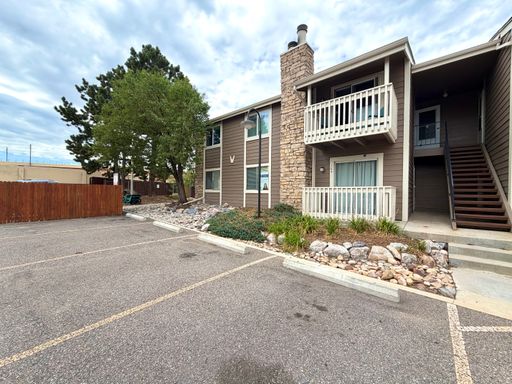 Updated 2-Bedroom, 2-Bath Ground-Floor Corner Condo with Wood-Burning Fireplace & Private Primary Suite – photo 1