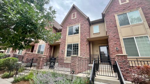 Spacious townhouse for Rent in Highlands Ranch – photo 1