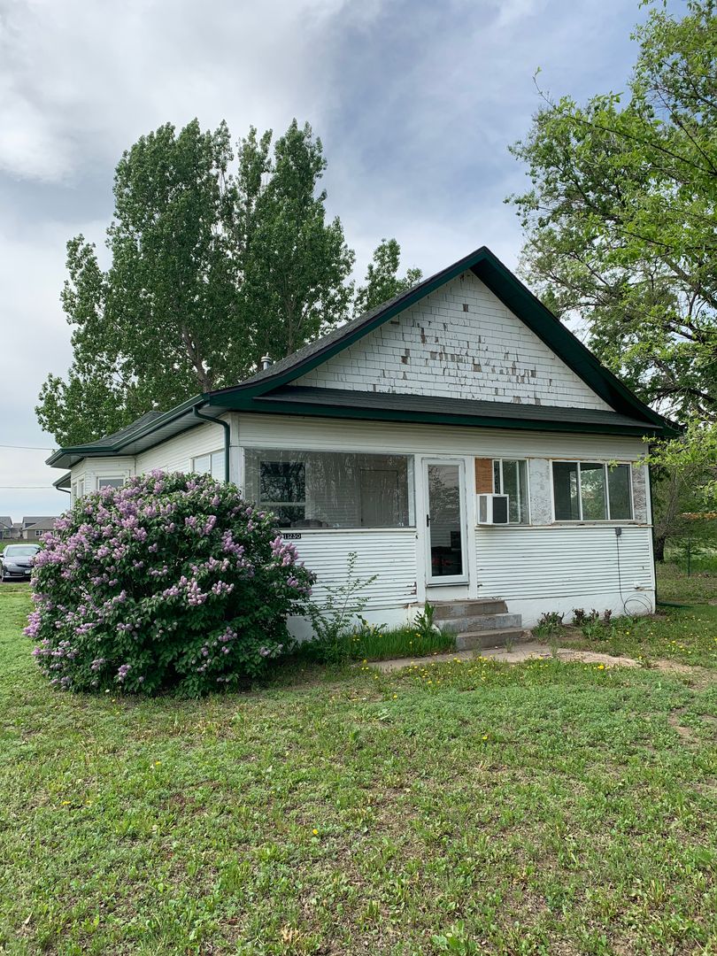 Severance House: 11230 CR 74