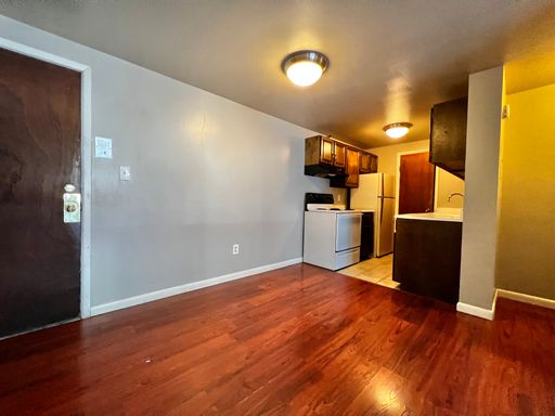 1005 Robertson Street, Unit A3! This 1-bedroom, 1-bathroom apartment is now available for rent! – photo 1