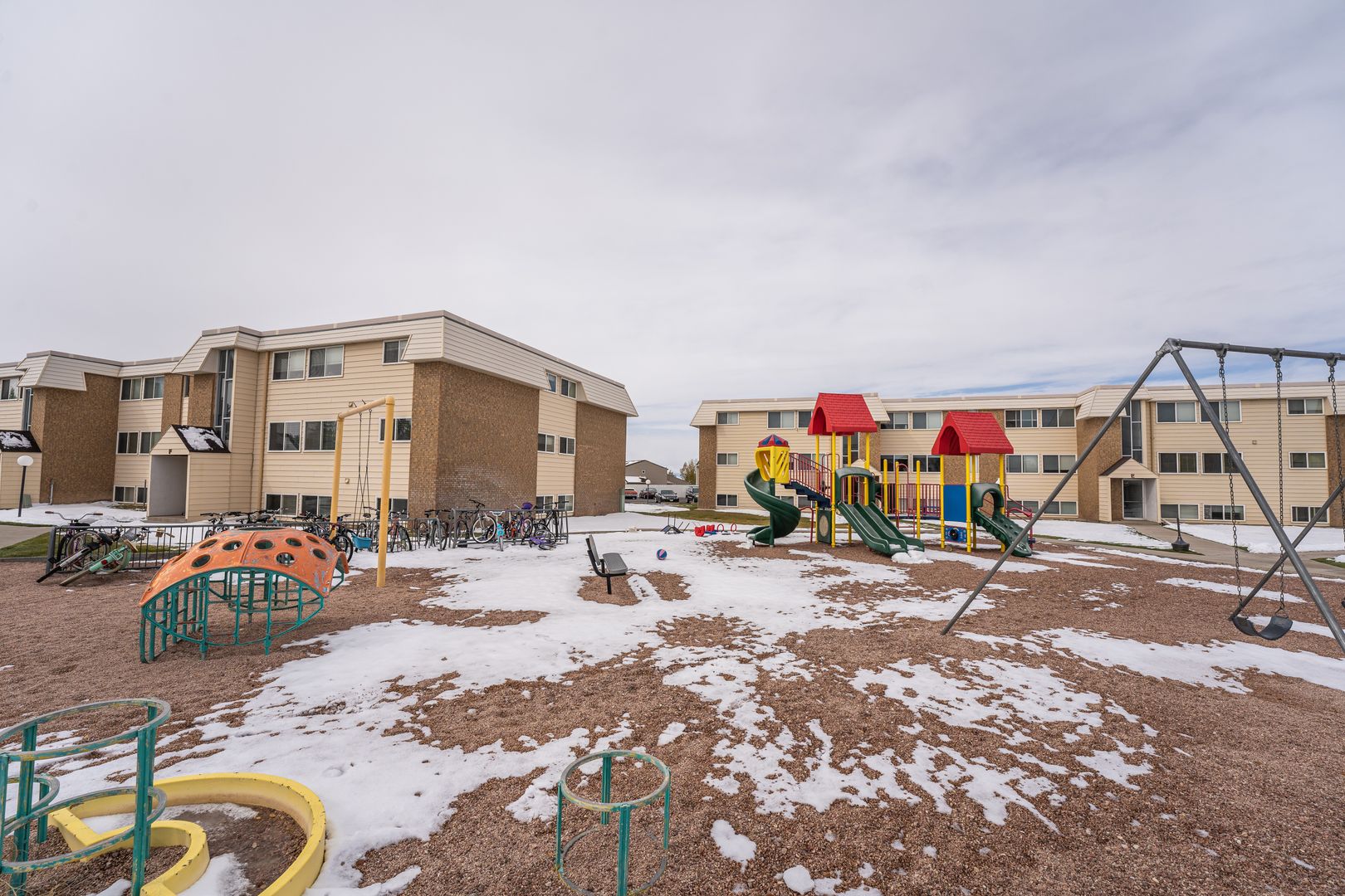 Laramie Apartment: 1617 Person St & 1622 S 17th St