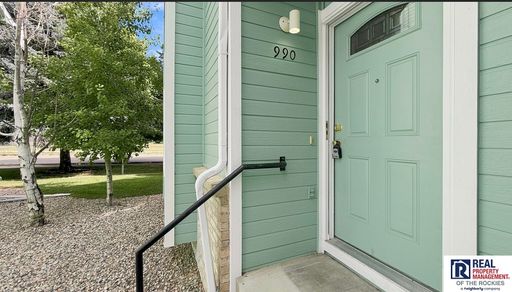 3 Beds, 2.5 Baths in the heart of Loveland – photo 1
