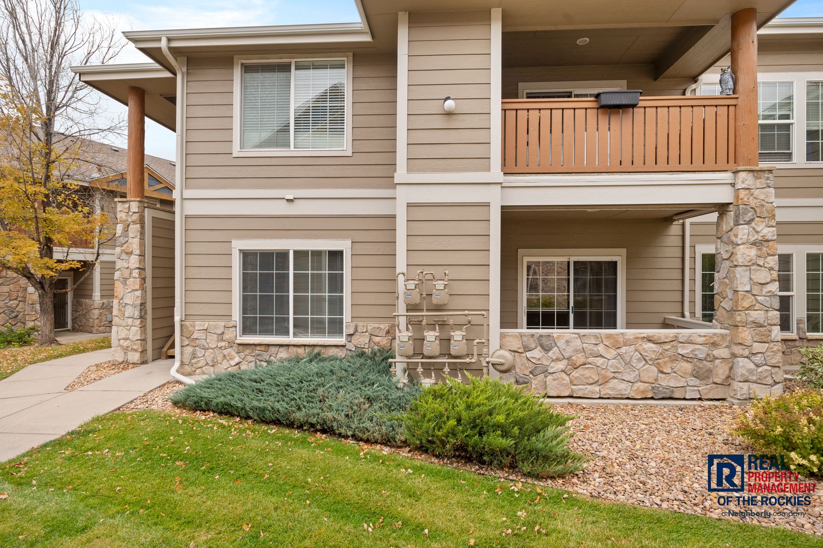 Windsor House: 1280 Lake Circle 11C