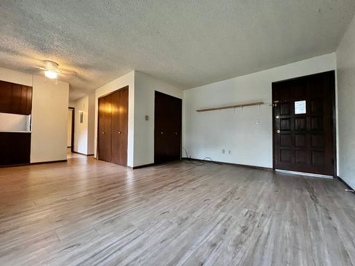 1 Bedroom Unit Available Now! – photo 1