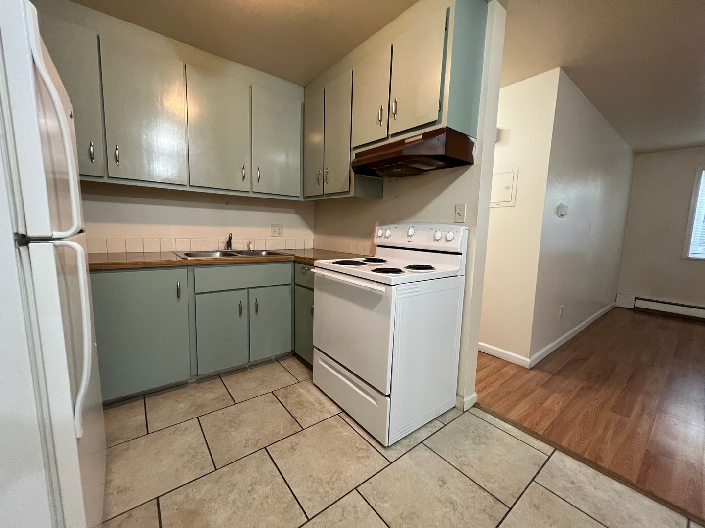 Fort Collins Apartment: 327 Mathews Street